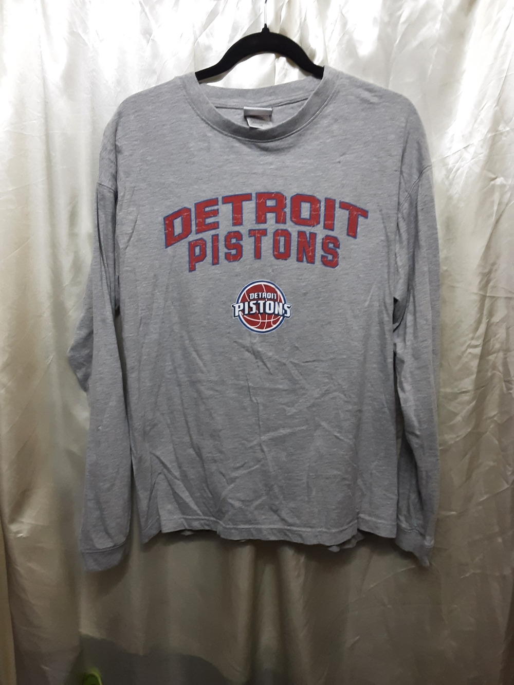 LG Detroit Pistons Gray Long Sleeve Tee with Red Logo